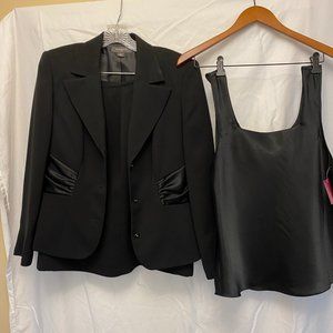 Tuxedo suit